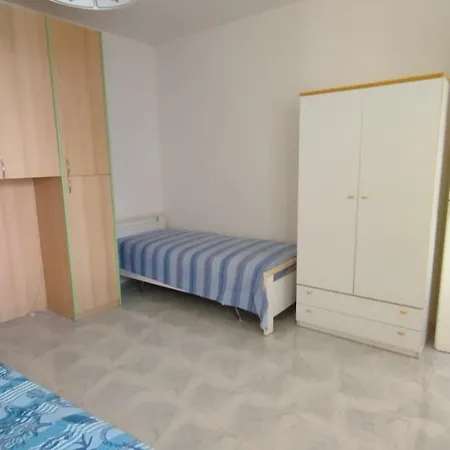 Apartman Appartamento Lido Marini *